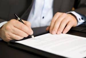 Read more about the article Notary Public vs. Legalization: Understanding the Difference