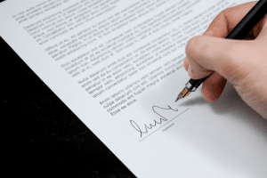 Read more about the article Witnessing and Attesting: Responsibilities of a Notary