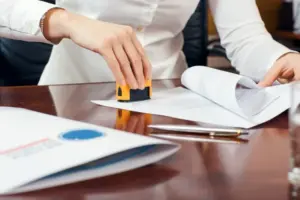 Read more about the article Mobile Notaries: Convenience at Your Doorstep